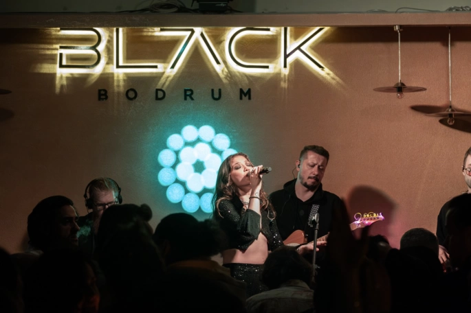 Black Bodrum Yeni Yüzüyle Kapılarını Açtı