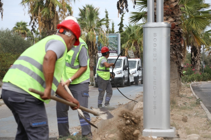 Bodrum Belediyesi aydınlatma çalışmalarına hız verdi