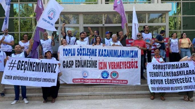 İzmir’de belediye emekçileri direniyor