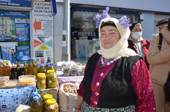 Yerel üreticiler 'ot festivali'nde buluştu