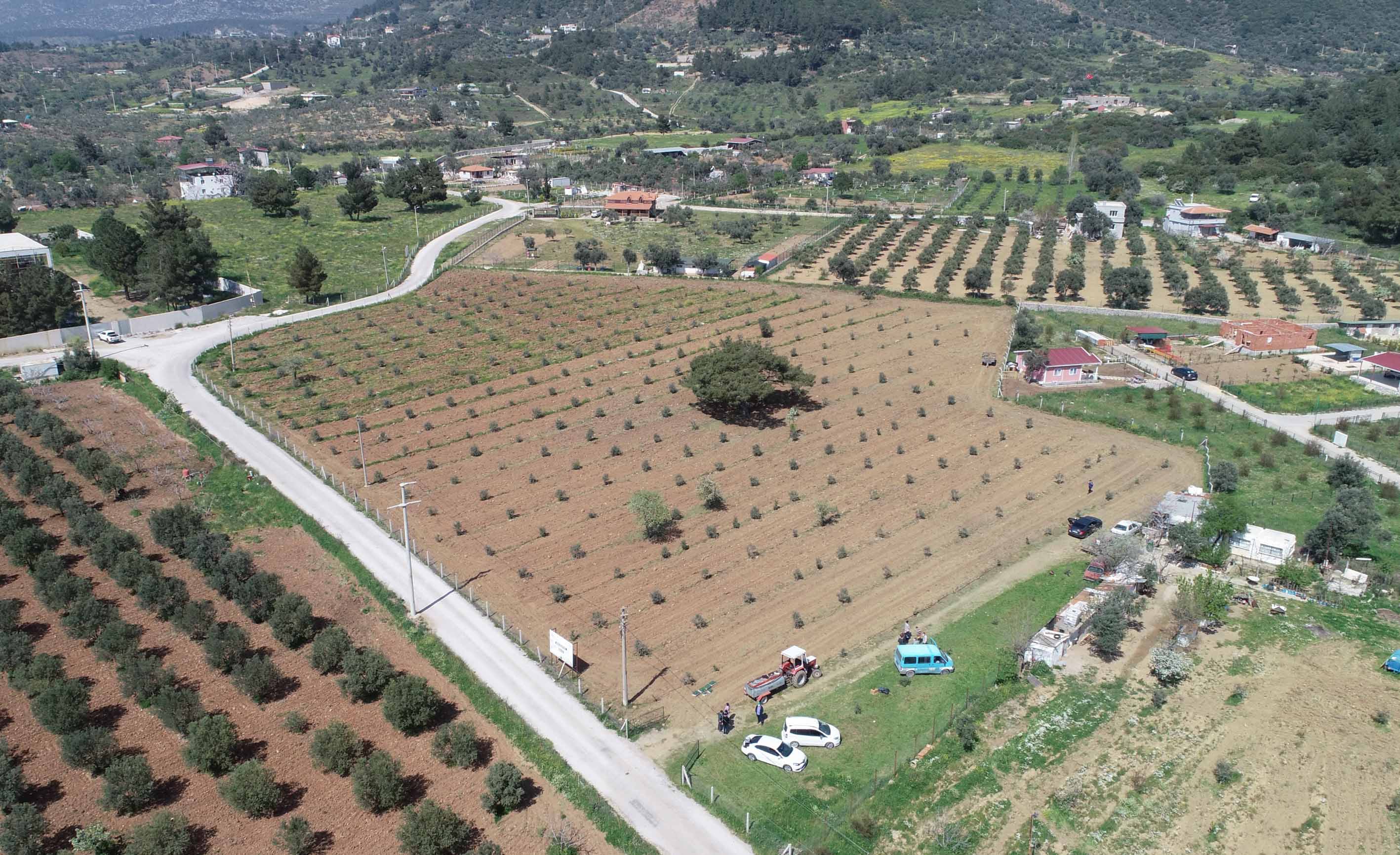 Başkan Kılıç'tan 16 dönümlük 'destek' bostanı 