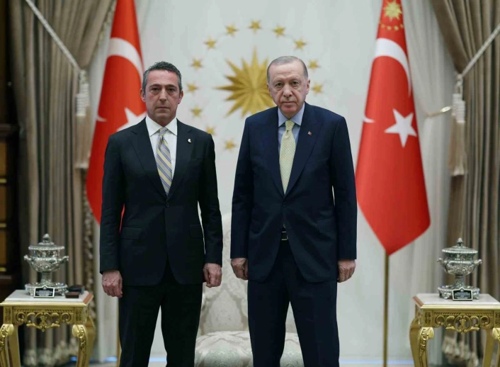 Cumhurbaşkanı Erdoğan, Fenerbahçe Spor Kulübü Başkanı Koçu kabul etti