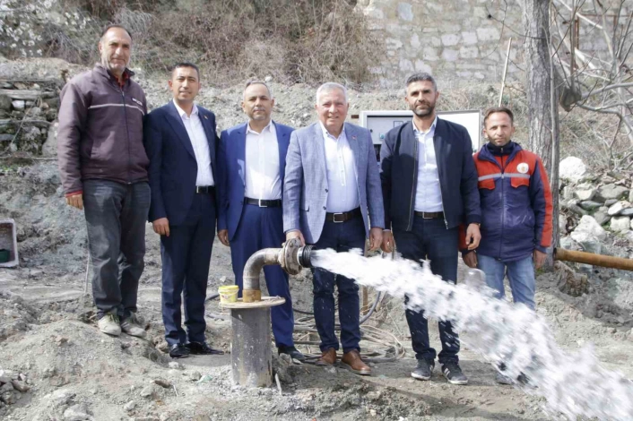 Honaz Belediyesinin sondaj çalışması Bağarasına can suyu oldu
