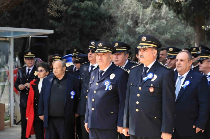 İzmir Emniyetinden şehitlik ziyareti