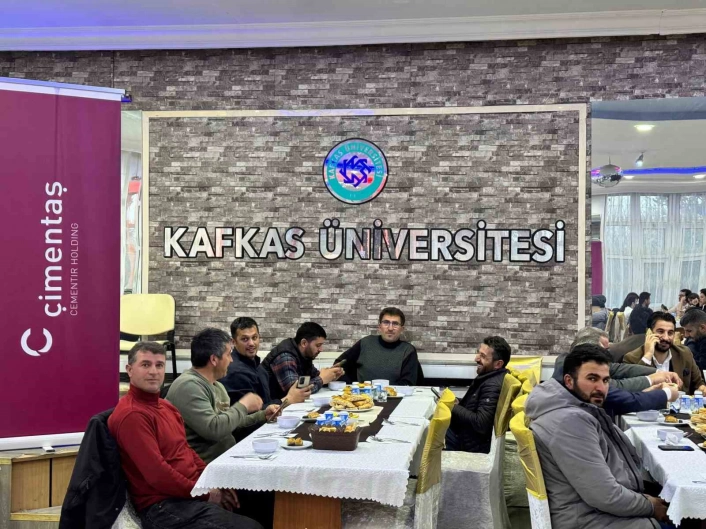 Karstaki Çalıştaya sanayi kuruluşu Çimentaş Kars Çimento Fabrikasından katkı