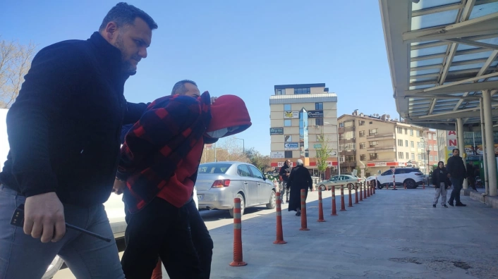 Konyada kadın hastalarla ilgili yorumlar yapan doktorlar adliyeye sevk edildi

