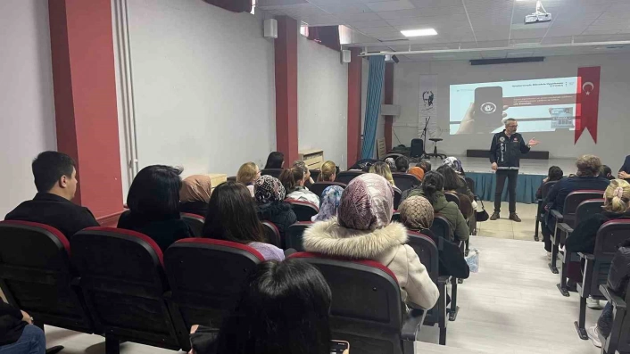 Tekirdağda Narkorehber timinden bağımlılıkla mücadele etkinlikleri
